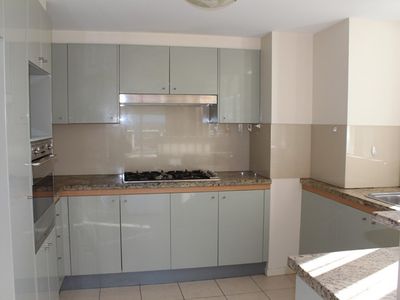 806 / 17 The Esplanade, Ashfield