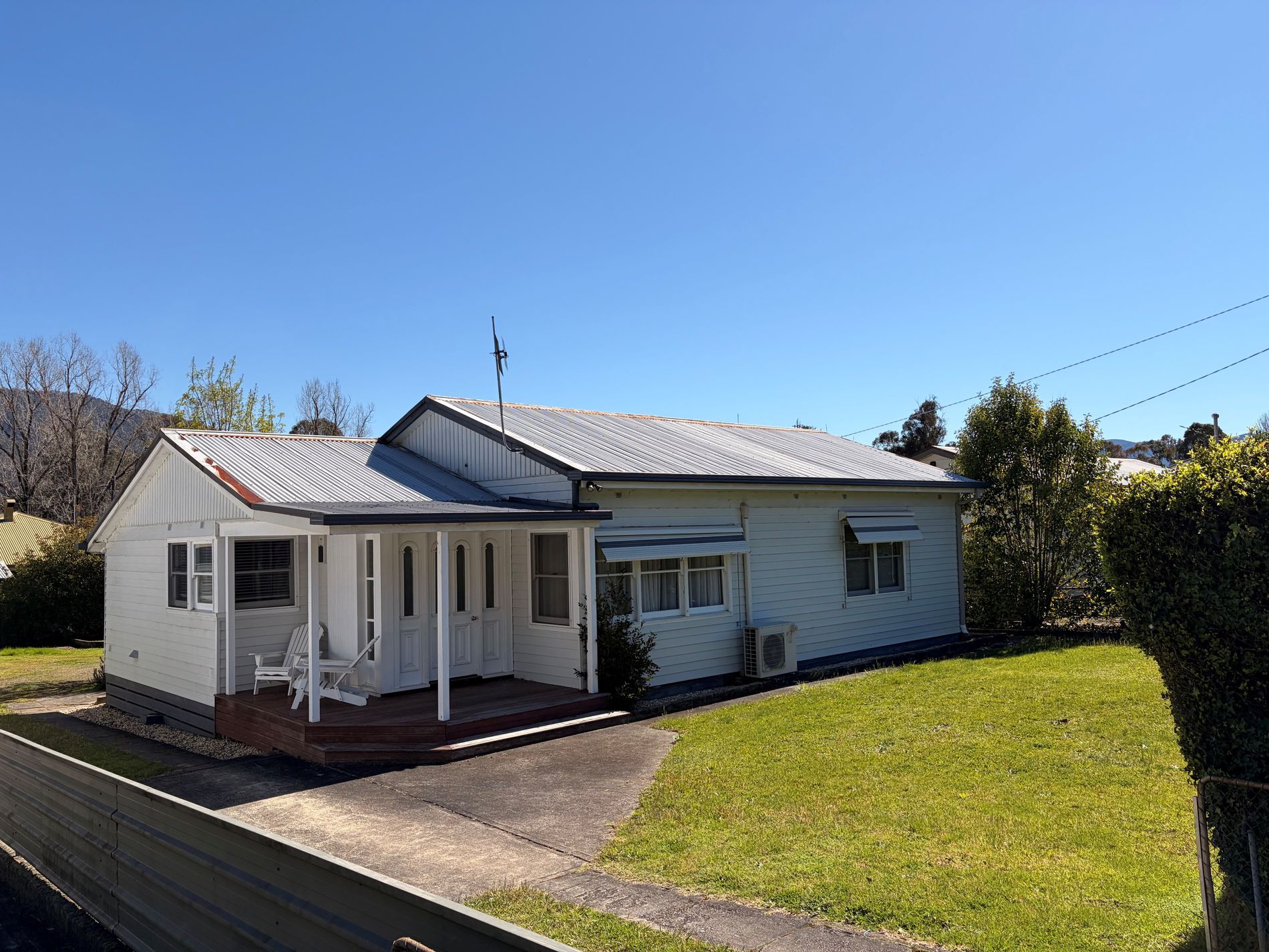 3 Beauty Avenue , Mount Beauty