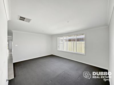 4 Graza Avenue, Dubbo
