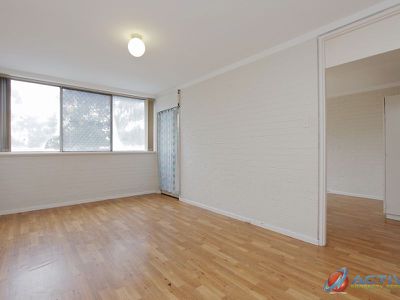 4 / 73 King George Street, Victoria Park