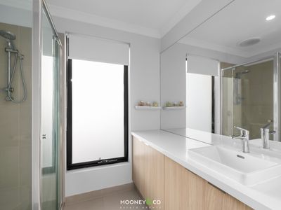 9 Opera Walk, Junction Village