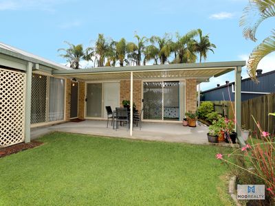 1 / 10 Vi Court, Brassall