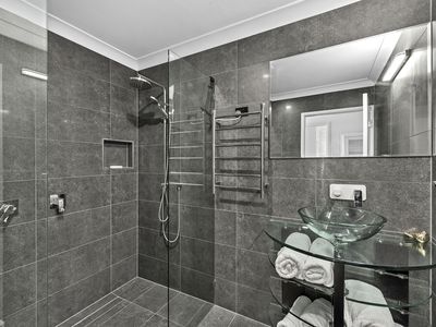 113 Trouts Road, Stafford Heights