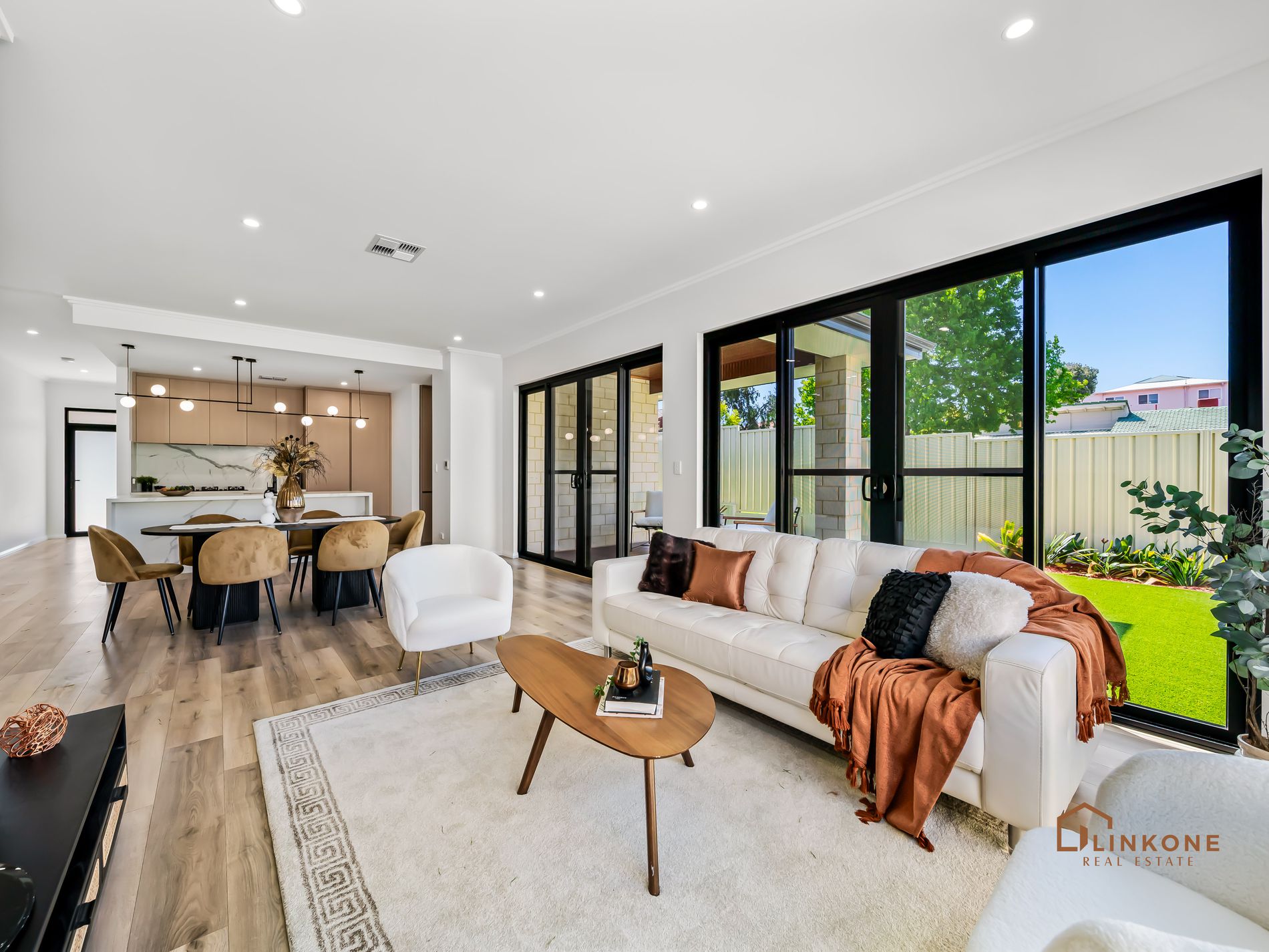 10 Brolga Promenade, Willetton
