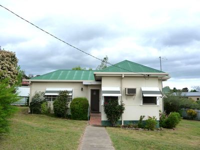293 Downside Street, East Albury