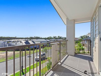 5 Apple Berry Avenue, Coomera