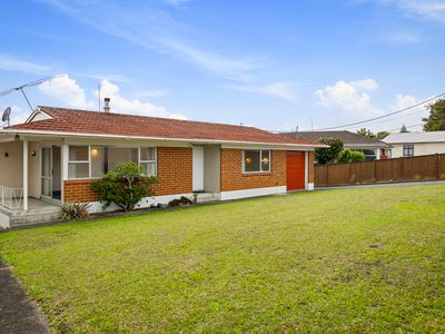1/305 Great North Road, Henderson