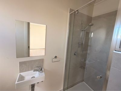 2 / 7 Trewheela Avenue, Manifold Heights