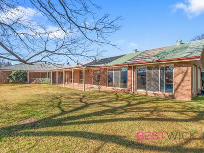 9 Country Way, Abercrombie