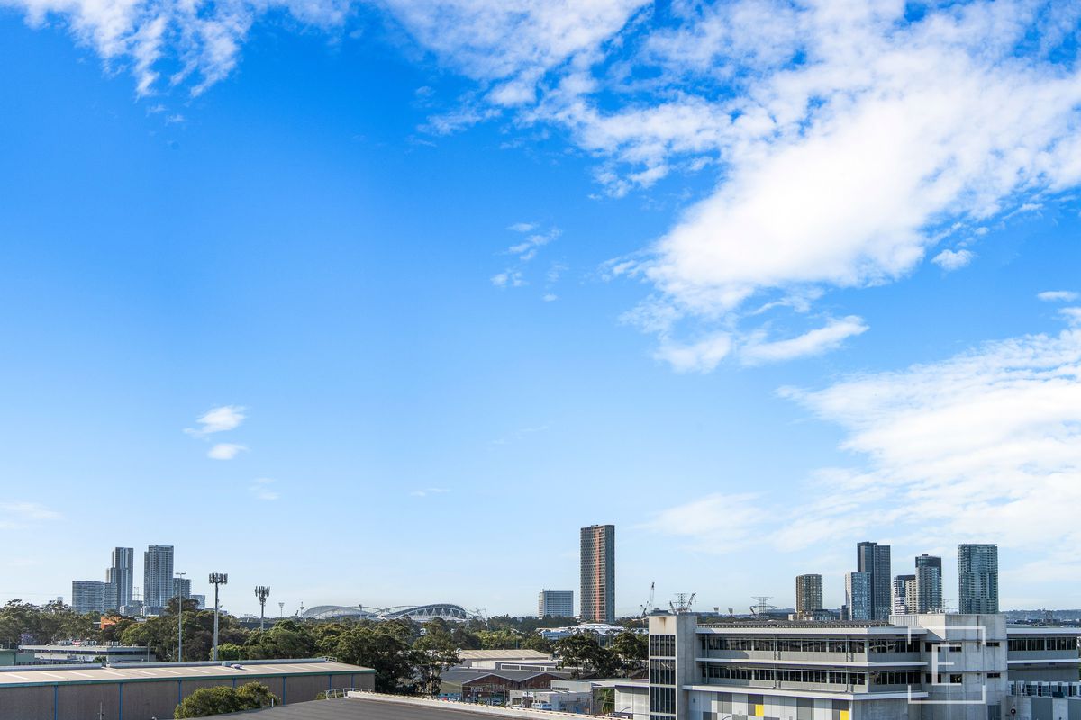 30 / 25 Smallwood Avenue, Homebush