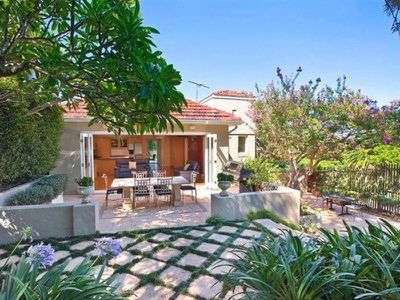 39 Coles Road, Freshwater