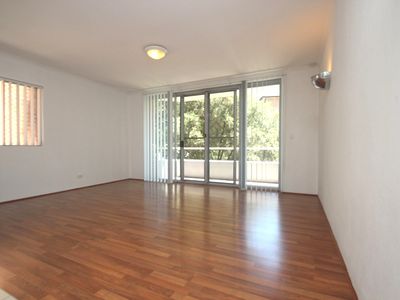1 / 33 The Strand, Rockdale
