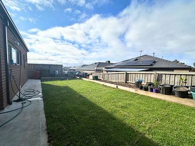 7 Pepita Crescent, Manor Lakes