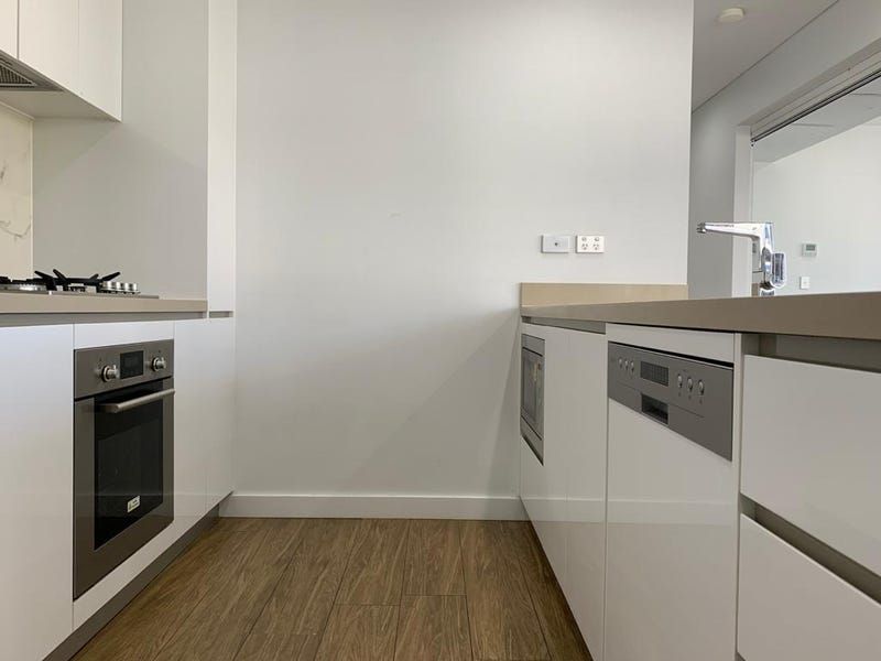 1134 / 6 Etherden Walk, Mascot
