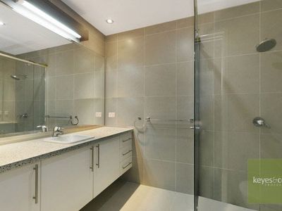1002 / 122 Walker Street, Townsville City