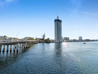 2c / 2 Riverview Parade, Surfers Paradise