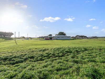 100 Grassy Road, Currie