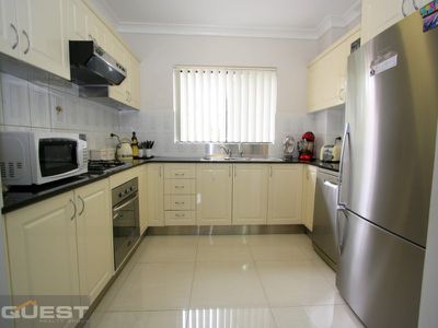 18 / 2A Mulla Road, Yagoona