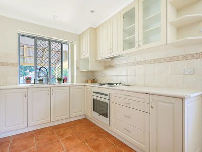 7 Brixham Way , Warnbro