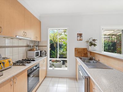 1 / 5 HOSKEN STREET, Altona Meadows