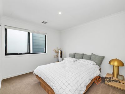 6 / 2  ROUSEABOUT STREET , Lawson