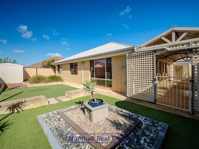 70 Harden Park Trail, Carramar