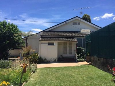 99 Piper Street, Tamworth