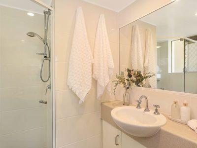6 / 70-74 Parkyn Parade, Mooloolaba