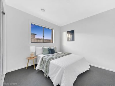 10 Valance St, Tarneit