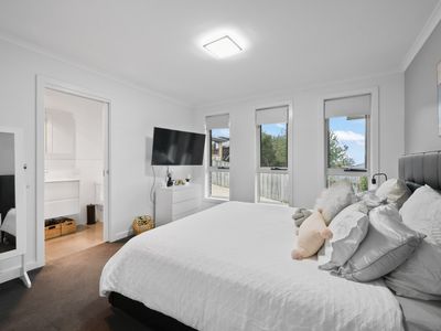 2 / 26 Assisi Avenue, Riverside