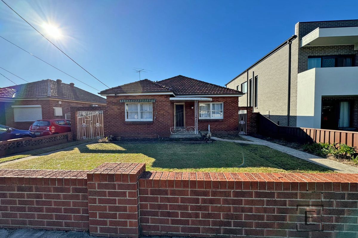 22 Panorama Road, Kingsgrove