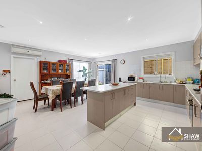 2 / 16 Bellinger Crescent, Wyndham Vale