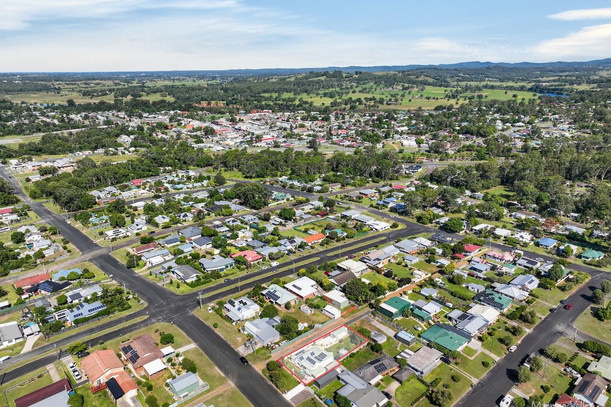 16 Flett Street, Wingham