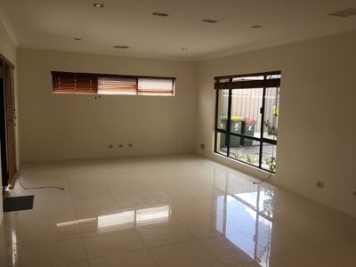 357A The Strand, Dianella