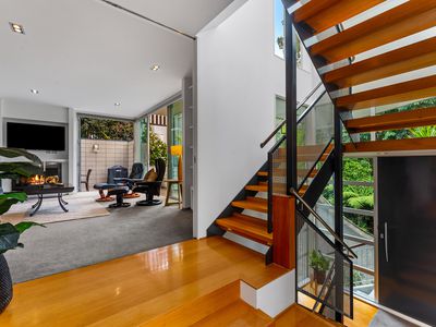 12B Parr Terrace, Castor Bay