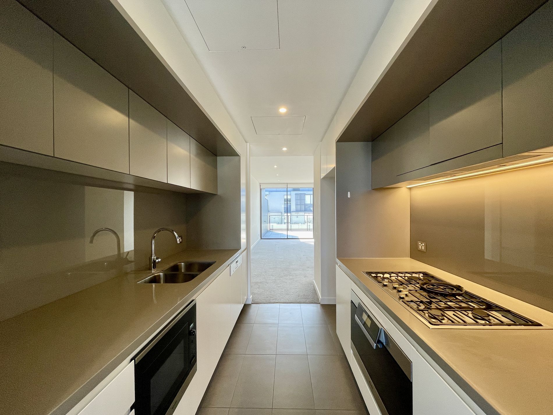 3705 / 21 Scotsman Street, Forest Lodge