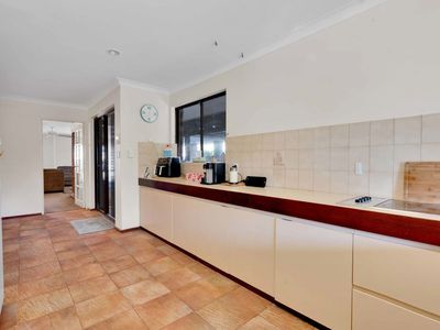 17 Fountain Way, Huntingdale