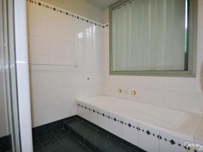 42 Twickenham Drive, Dubbo