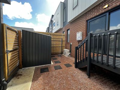 60 Merribrook Boulevard, Clyde