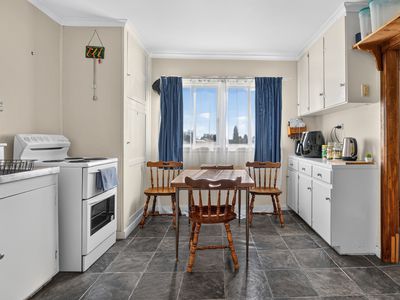 6 Gordon Square, George Town
