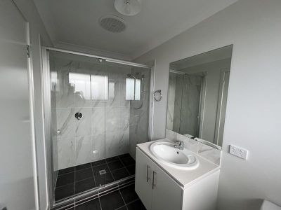 8 Farm Street, Austral