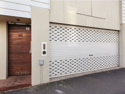 10 Ryans Lane, Williamstown