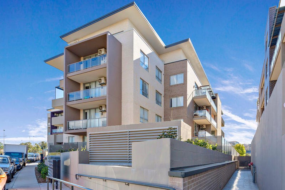 P408 / 81-86 Courallie Avenue, Homebush West