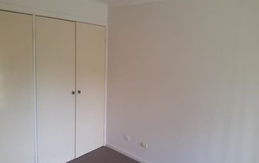 1 / 10 Station Street, Officer