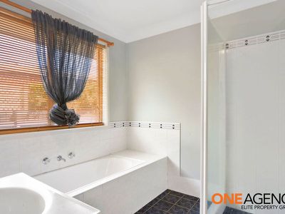 3 Pella Crescent, Worrigee