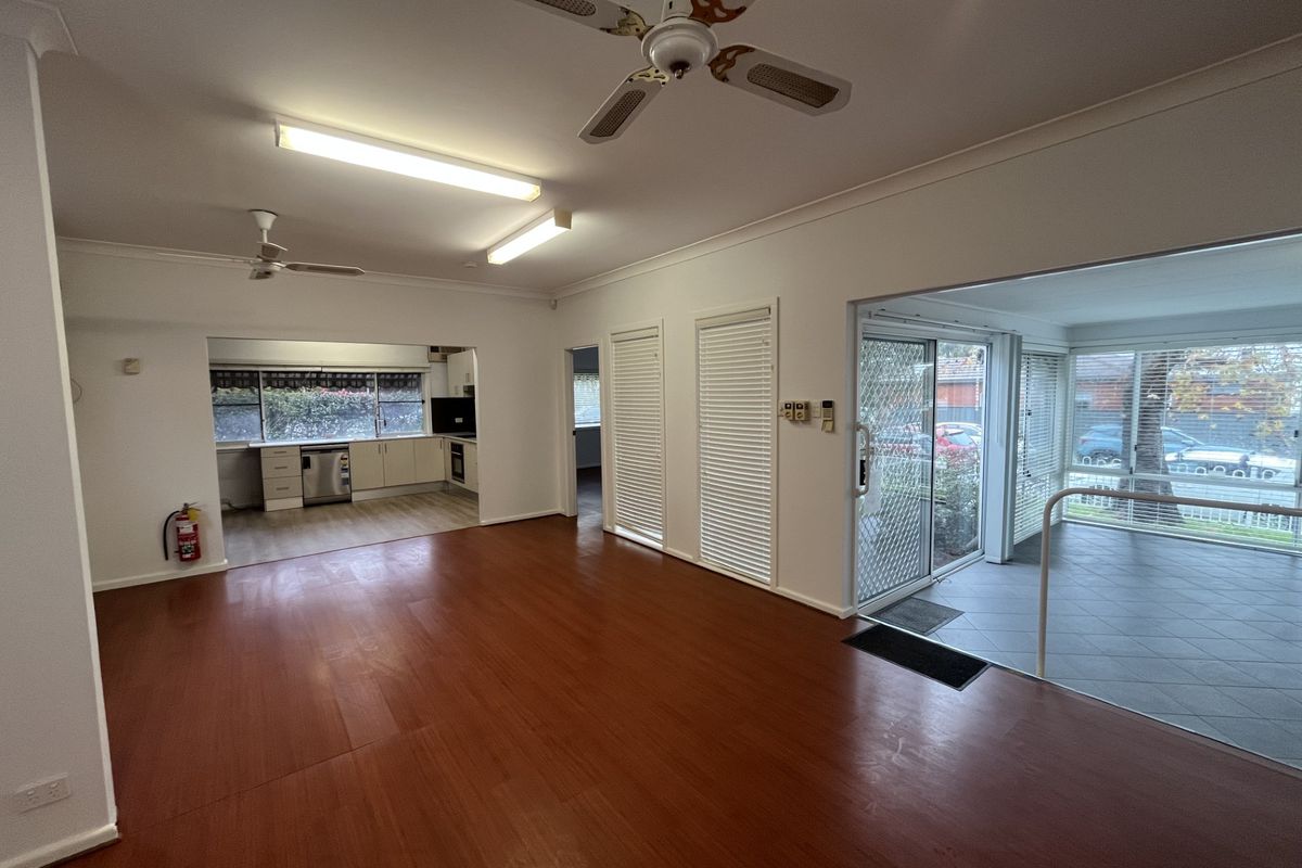 74 Kareena Road, Miranda