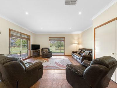 43 Boorhaman Road, North Wangaratta