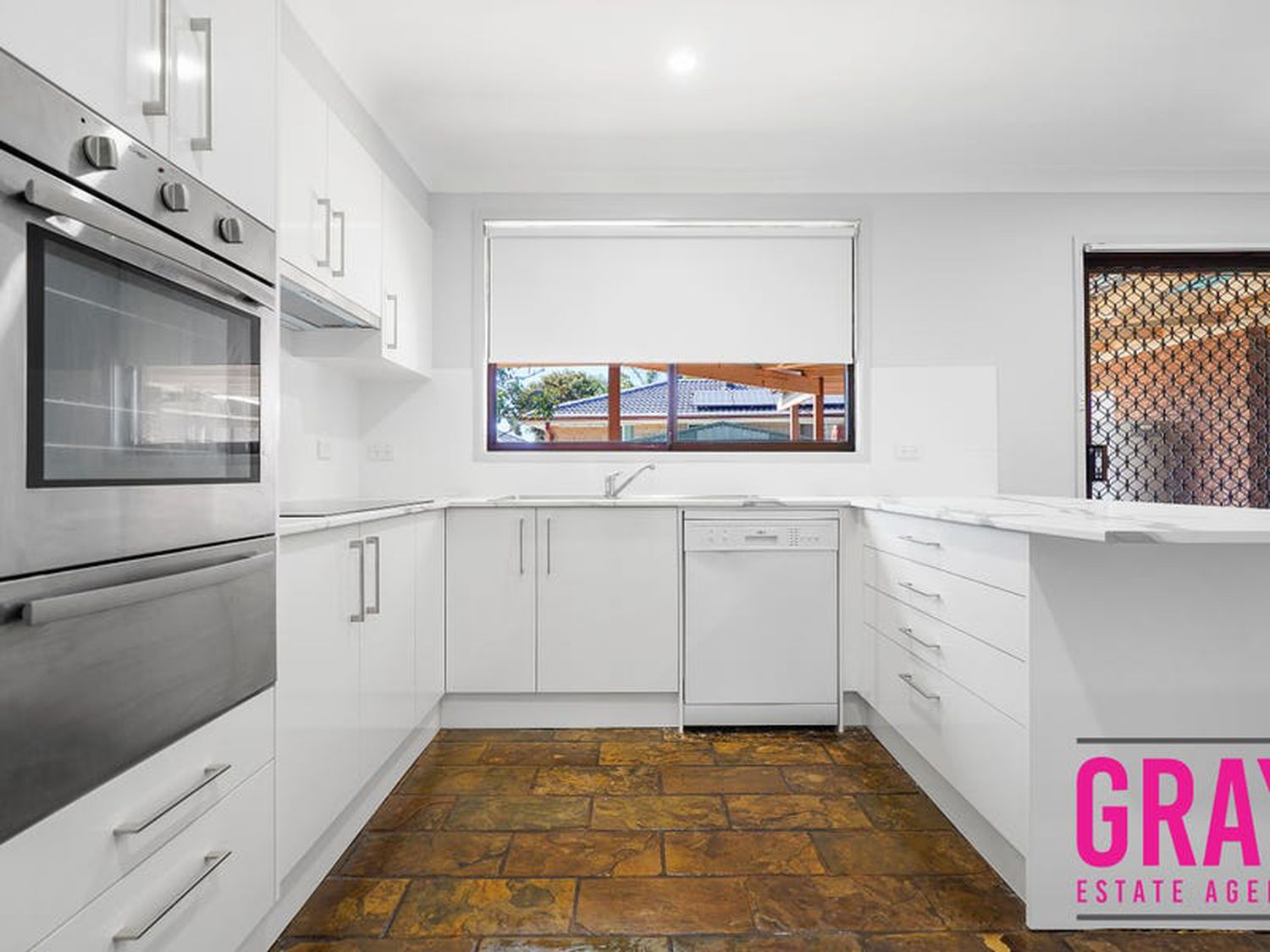 14 Sherry Place, Minchinbury