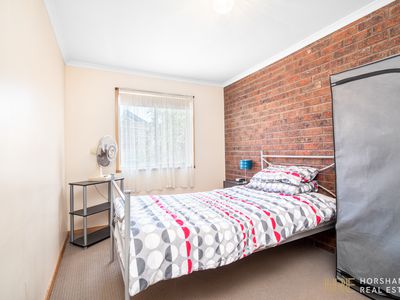 1 / 12 Remlaw Road, Horsham