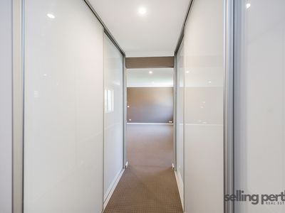 28 Haring Green, Atwell